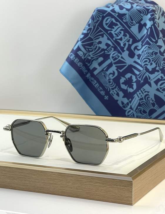 Picture of Chrome Hearts Sunglasses _SKUfw76162069fw
